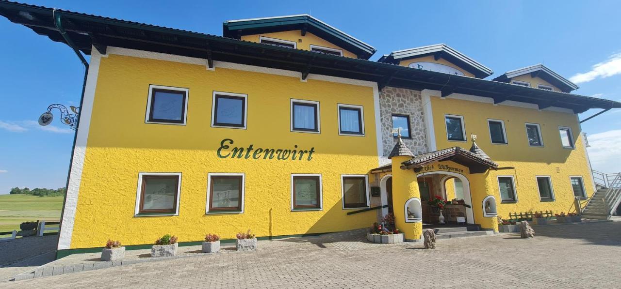 Landgasthof Entenwirt Tarsdorf Eksteriør billede