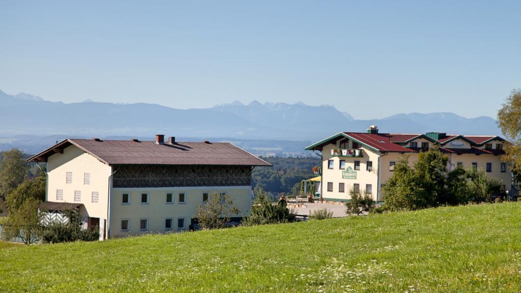 Landgasthof Entenwirt Tarsdorf Eksteriør billede